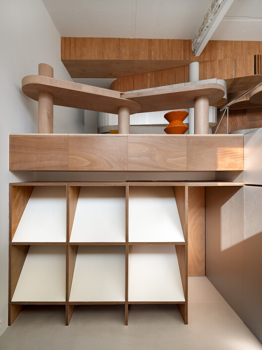 Reinterpreting a 50-Year-Old Building in Myeongnyun-dong / sukchulmok + BRBB Architects - Image 18 of 24