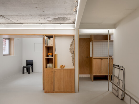 Reinterpreting a 50-Year-Old Building in Myeongnyun-dong / sukchulmok + BRBB Architects - Interior Photography, Wood