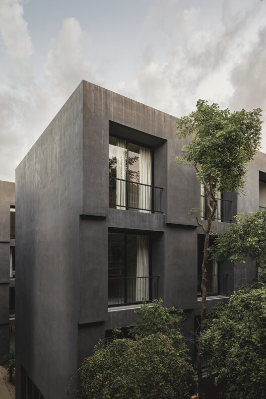 Casa Selva - Housing for Hospitality Workers / anonimous + g3arquitectos + Jesús Vassallo Casa Selva - Housing for Hospitality Workers / anonimous + g3arquitectos + Jesús Vassallo - Exterior Photography, Concrete
