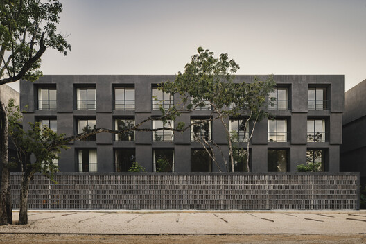 Casa Selva – Vivienda para personal de hospitalidad / anonimous +...
