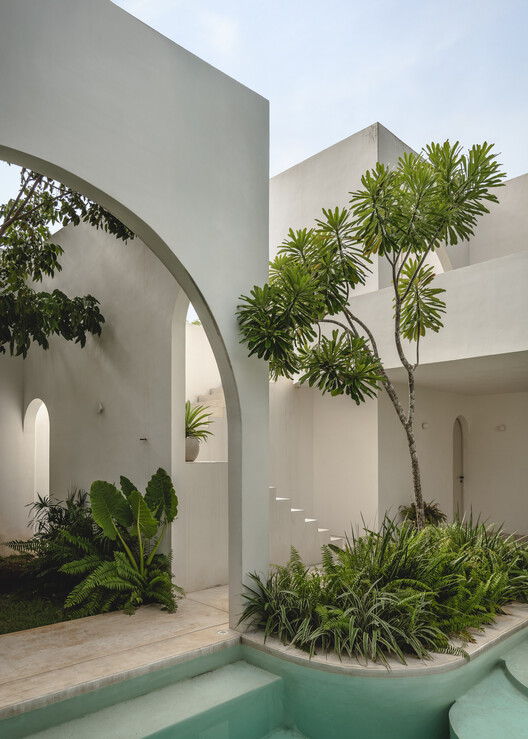 Casa Eclipse / Etea + Ghostframe - Fotografía exterior, Patio interior