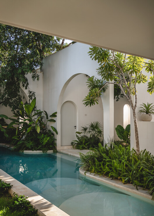 Casa Eclipse / Etea + Ghostframe - Fotografía interior, Jardín, Patio interior