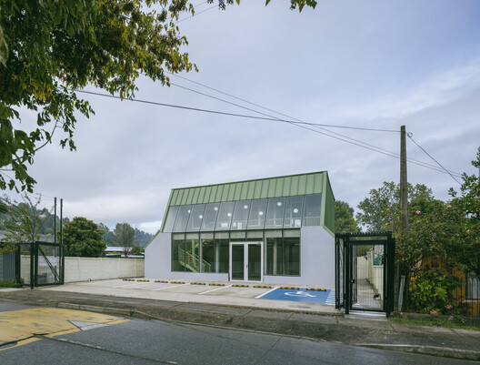 Edificio Mampara / RR & PZ - Imagen 6 de 19