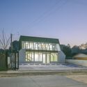 Edificio Mampara / RR & PZ - Fotografía exterior, Arquitectura De Uso Mixto