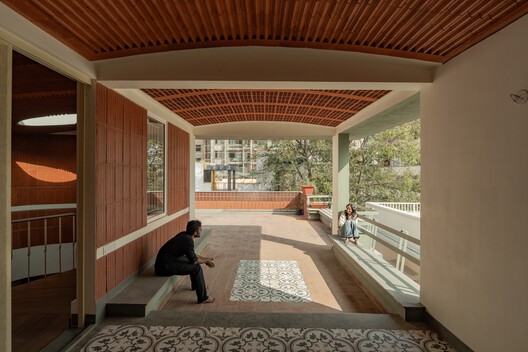 Srila House / Wright Inspires - Interior Photography, Wood, Column, Balcony
