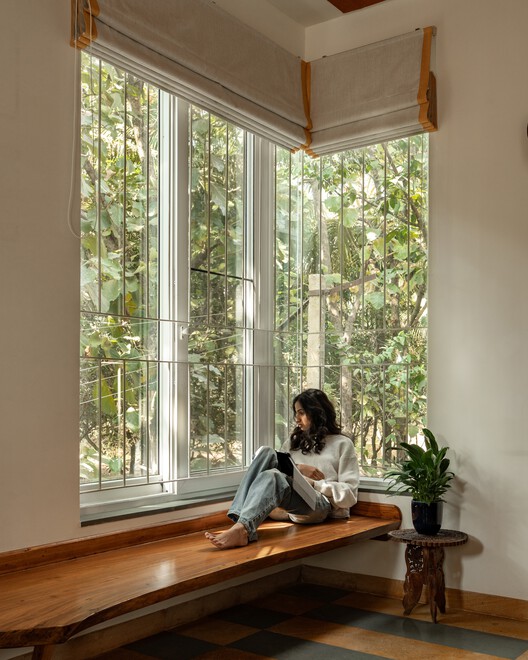 Srila House / Wright Inspires - Interior Photography, Wood, Lighting, Glass