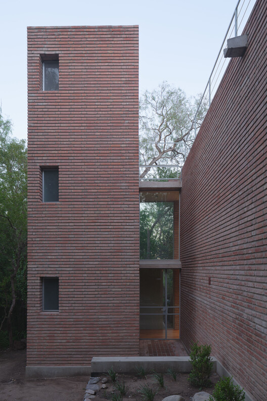 Atelier Cambre / Esteras Perrote - Exterior Photography, Brick