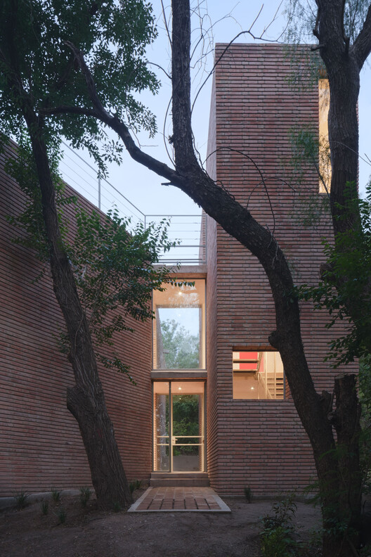Atelier Cambre / Esteras Perrote - Exterior Photography, Brick