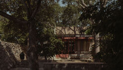 Casa Domitia / FMT Estudio