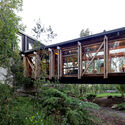 Building with the Landscape: Non-Invasive Design Strategies for Steep Terrain - Imagen 4 de 4