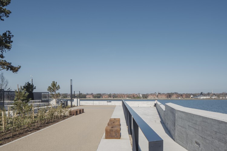 Tolka Estuary Greenway / TTT + Darmody Architecture - Public Architecture