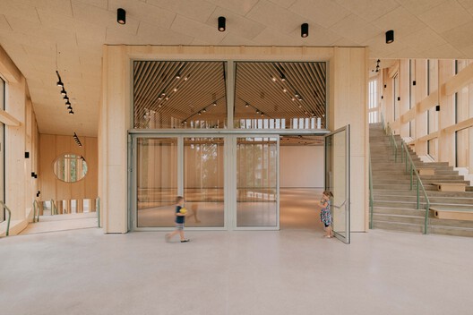 KinderKunstLabor for Contemporary Art / Schenker Salvi Weber Architekten
