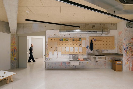 KinderKunstLabor for Contemporary Art / Schenker Salvi Weber Architekten - Interior Photography, Lighting