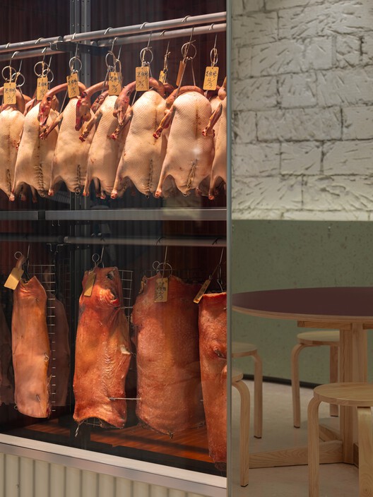 Yunju Roast Meat Restaurant / LUKSTUDIO Yunju Roast Meat Restaurant / LUKSTUDIO - Interior Photography