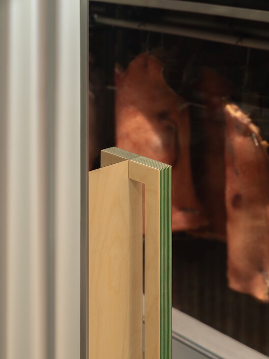 Yunju Roast Meat Restaurant / LUKSTUDIO Yunju Roast Meat Restaurant / LUKSTUDIO - Image 17 of 24