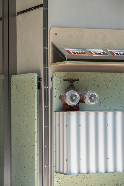 Yunju Roast Meat Restaurant / LUKSTUDIO Yunju Roast Meat Restaurant / LUKSTUDIO - Image 15 of 24