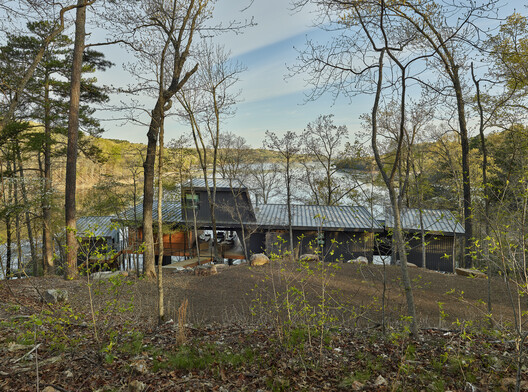 Dogtrot House: Vernacular Knowledge and Climate-Responsive Design Dogtrot House: Vernacular Knowledge and Climate-Responsive Design - Image 11 of 41