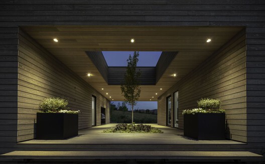 Dogtrot House: Vernacular Knowledge and Climate-Responsive Design Dogtrot House: Vernacular Knowledge and Climate-Responsive Design - Image 22 of 41