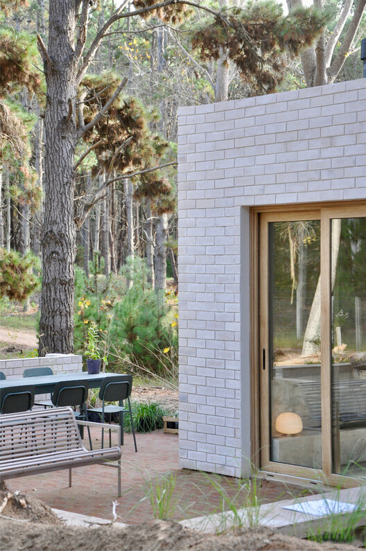 Casa Villa robles / arquitectura.te - Fotografía exterior, Concreto, Jardín