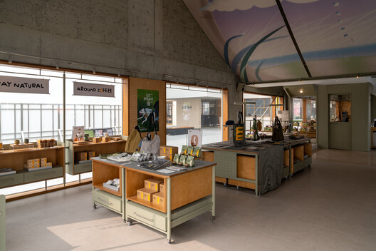 SAANCI Coffee (Aranya North Bay Store) / NUC Studio - Interior Photography, Kitchen, Lighting, Shelving, Glass