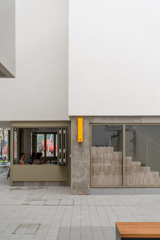 SAANCI Coffee (Aranya North Bay Store) / NUC Studio - Interior Photography, Stairs
