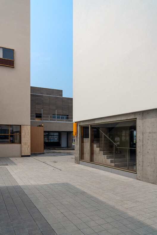 SAANCI Coffee (Aranya North Bay Store) / NUC Studio - Image 18 of 39