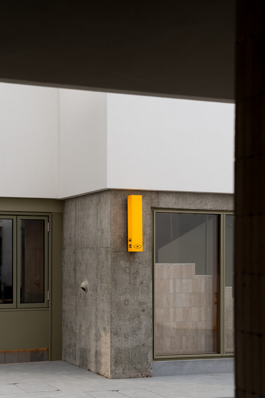 SAANCI Coffee (Aranya North Bay Store) / NUC Studio - Interior Photography, Concrete