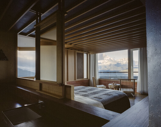 Kawagebo Snow Mountain Hotel / Moguang Studio - Interior Photography, Bedroom, Wood, Balcony