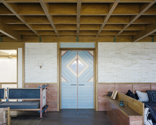 Kawagebo Snow Mountain Hotel / Moguang Studio - Interior Photography, Wood, Beam
