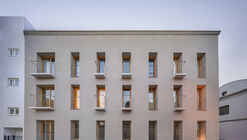 Reforma y ampliación de un edificio para 7 viviendas  / Sau Taller d'Arquitectura
