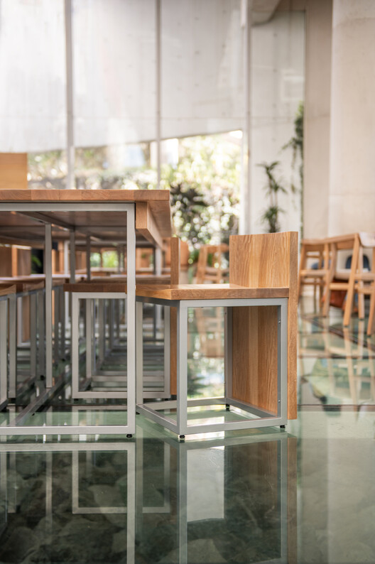 Nube 7 Cafe / Luis Carbonell - Interior Photography, Wood, Glass, Chair