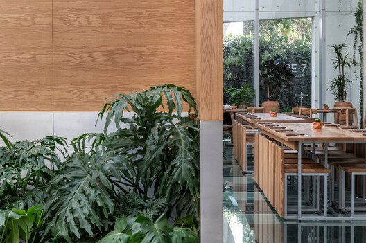 Nube 7 Cafe / Luis Carbonell - Interior Photography, Glass