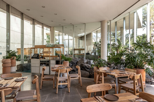Nube 7 Cafe / Luis Carbonell - Interior Photography, Dining room, Table, Chair