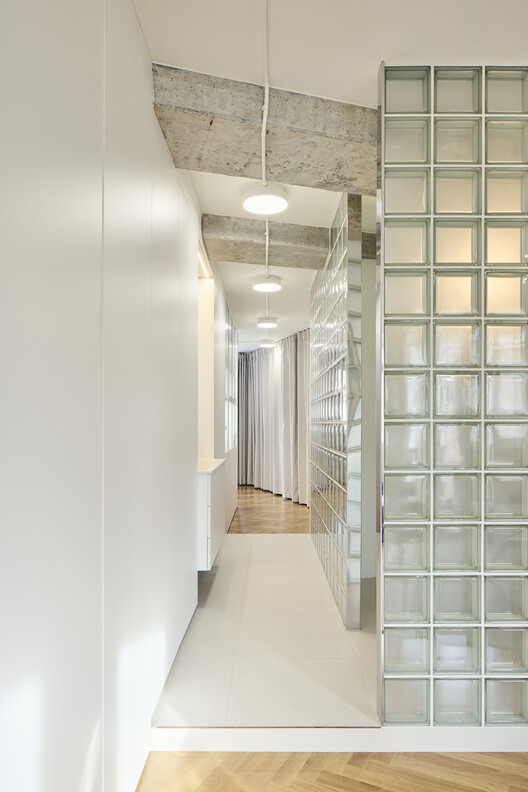 No-Wall Apartment / RDTH architekti - Interior Photography, Lighting, Glass