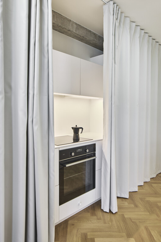 No-Wall Apartment / RDTH architekti - Interior Photography