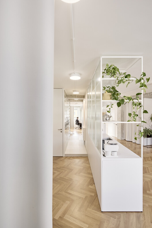 No-Wall Apartment / RDTH architekti - Interior Photography, Lighting, Glass