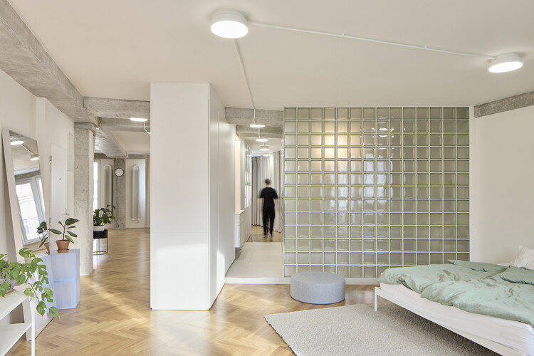 No-Wall Apartment / RDTH architekti - Interior Photography, Lighting, Glass