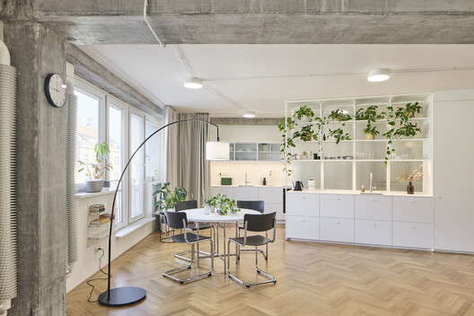 No-Wall Apartment / RDTH architekti - Interior Photography, Lighting, Chair, Shelving