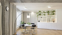 No-Wall Apartment / RDTH architekti