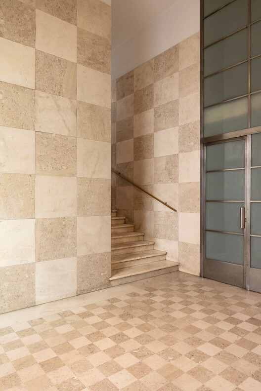Casa Continua / STUDIOTAMAT - Image 12 of 17