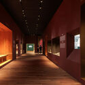 Caleidoscopio albanés: Reconstrucción y museización del Museo Histórico Nacional de Albania / Casanova + Hernandez Architects - Fotografía de interiores, Iluminación