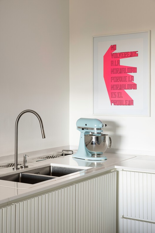 Apartamento Esplanada Rosa / Bloco Arquitetos Apartamento Esplanada Rosa / Bloco Arquitetos - Fotografia de Interiores, Cozinha, Bancada, Pia