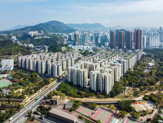 After Corbusier: How Southeast Asia Turned the Satellite City Into a Transit Megaproject - Image 1 of 17
