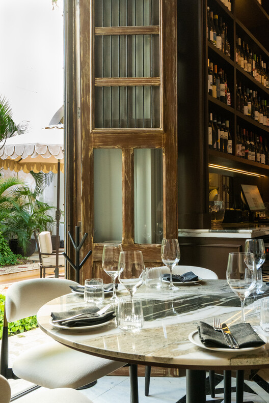 Anata Vin Bar / Central de Proyectos SCP - Fotografía interior, Iluminación, Sillas, Vidrio