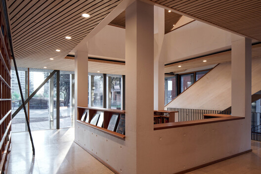 Pabellón Biblioteca Colegio Tabancura / José Ignacio Valdivieso - Imagen 8 de 23