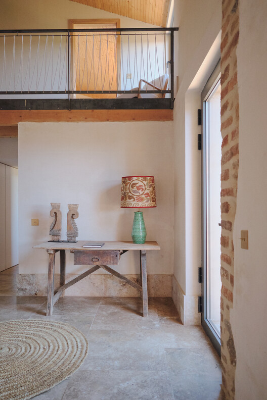  Finca del Encinar / Ábaton - Fotografia de Interiores, Madeira, Iluminação, Cadeira