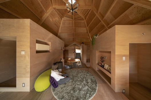 From Tradition to Modern Living: The Versatility and Elegance of Timber in 12 Japanese Interiors - Image 5 of 14
