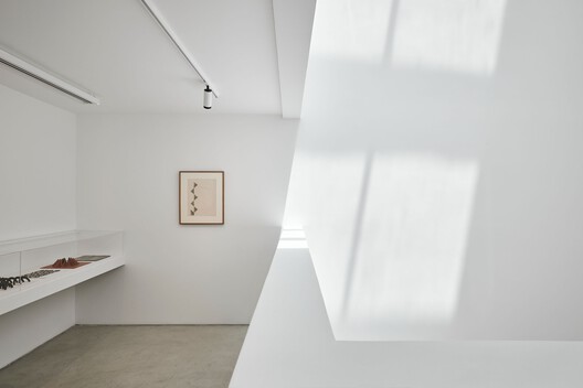 Flexa Gallery / Vão - Interior Photography