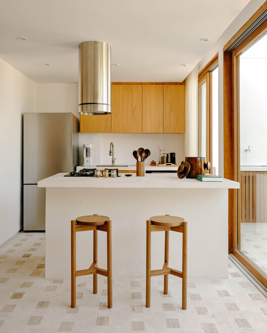 Sá Ferreira Project / Bric Arquitetura | Portillo e Pantoja Sá Ferreira Project / Bric Arquitetura | Portillo e Pantoja - Interior Photography, Kitchen, Wood, Countertop, Chair