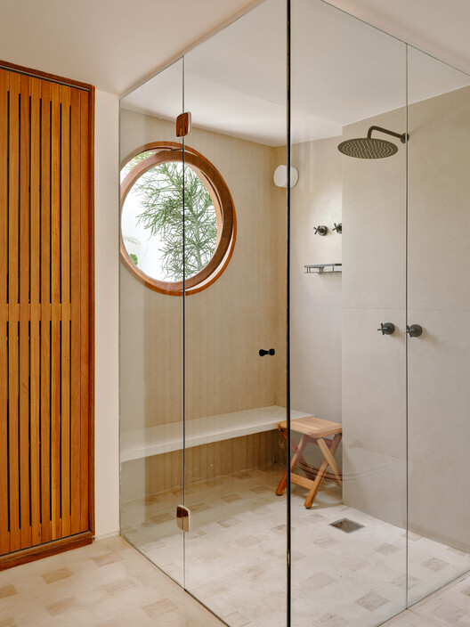 Sá Ferreira Project / Bric Arquitetura | Portillo e Pantoja Sá Ferreira Project / Bric Arquitetura | Portillo e Pantoja - Interior Photography, Bathroom, Wood, Lighting, Shower